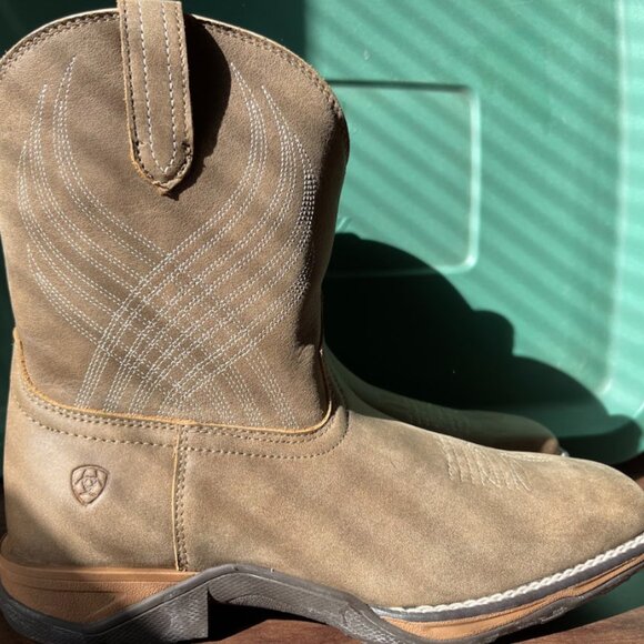 Ariat Other - Ariat Workhog Women's Boot Size 4.5 Brown